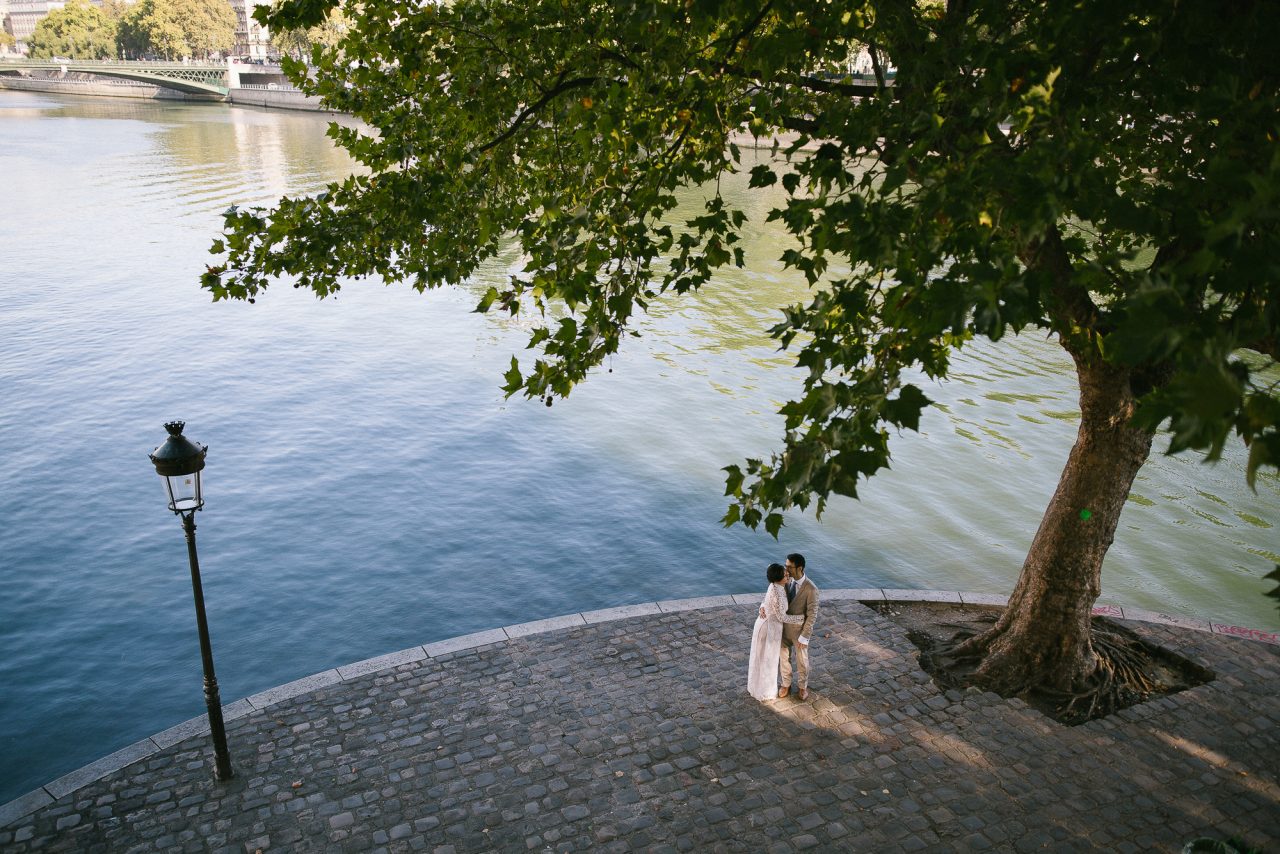 Q1A9708-1280x854 Be with me Couples Weddings Weddings & Couples ảnh cưới paris ảnh đôi paris chụp ảnh paris Couple Photography in Paris eiffel tower elopement photography paris feature mariage photographe photo avant mariage paris photographe paris portrait paris pre wedding paris vietnamese photographer paris wedding paris Wedding Photographer in Paris