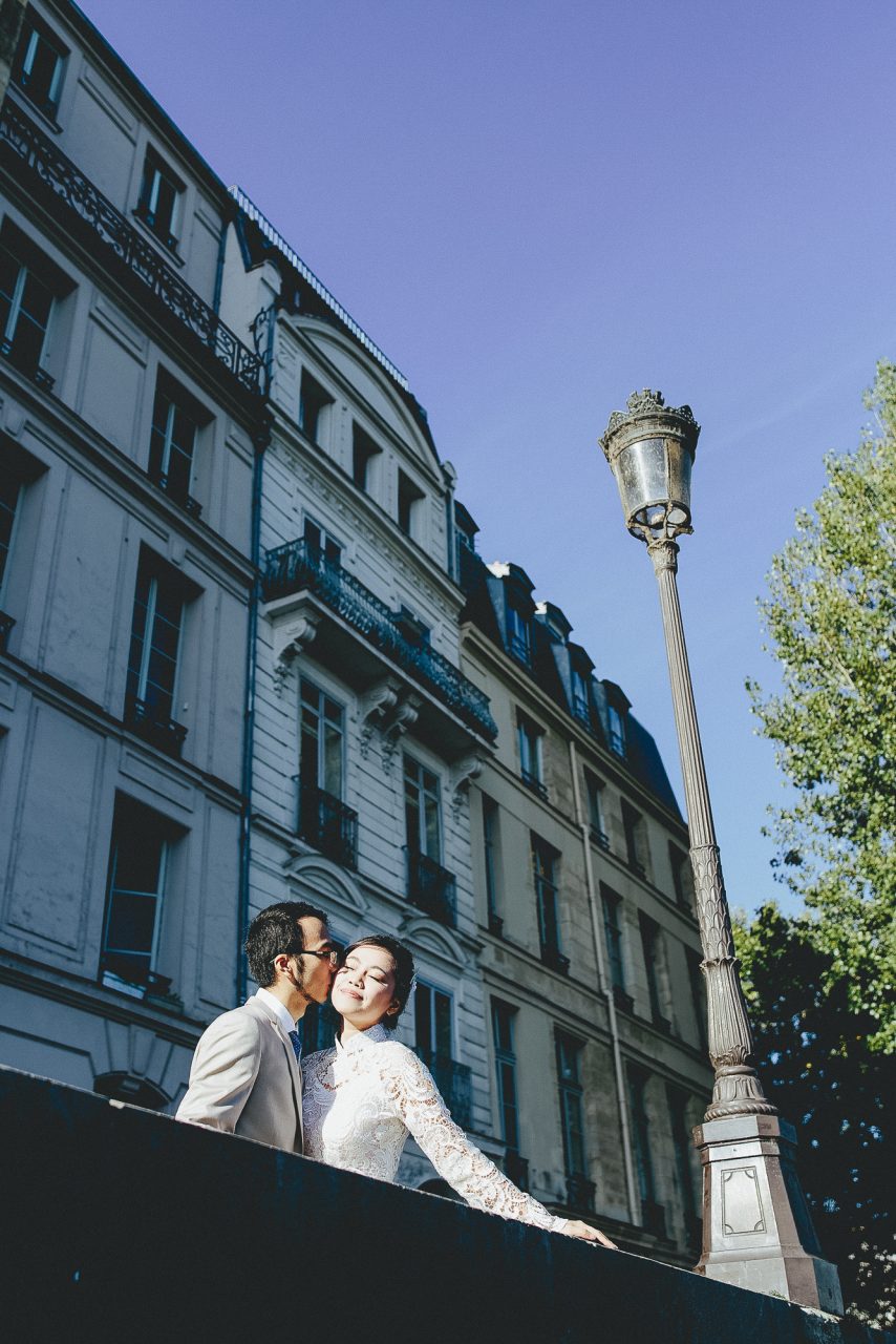 Q1A9720-854x1280 Be with me Couples Weddings Weddings & Couples ảnh cưới paris ảnh đôi paris chụp ảnh paris Couple Photography in Paris eiffel tower elopement photography paris feature mariage photographe photo avant mariage paris photographe paris portrait paris pre wedding paris vietnamese photographer paris wedding paris Wedding Photographer in Paris