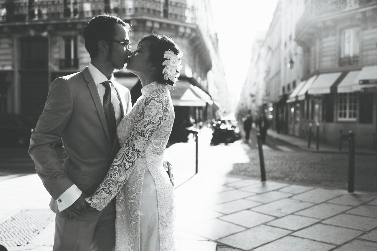 Q1A9799-1280x854 Be with me Couples Weddings Weddings & Couples ảnh cưới paris ảnh đôi paris chụp ảnh paris Couple Photography in Paris eiffel tower elopement photography paris feature mariage photographe photo avant mariage paris photographe paris portrait paris pre wedding paris vietnamese photographer paris wedding paris Wedding Photographer in Paris