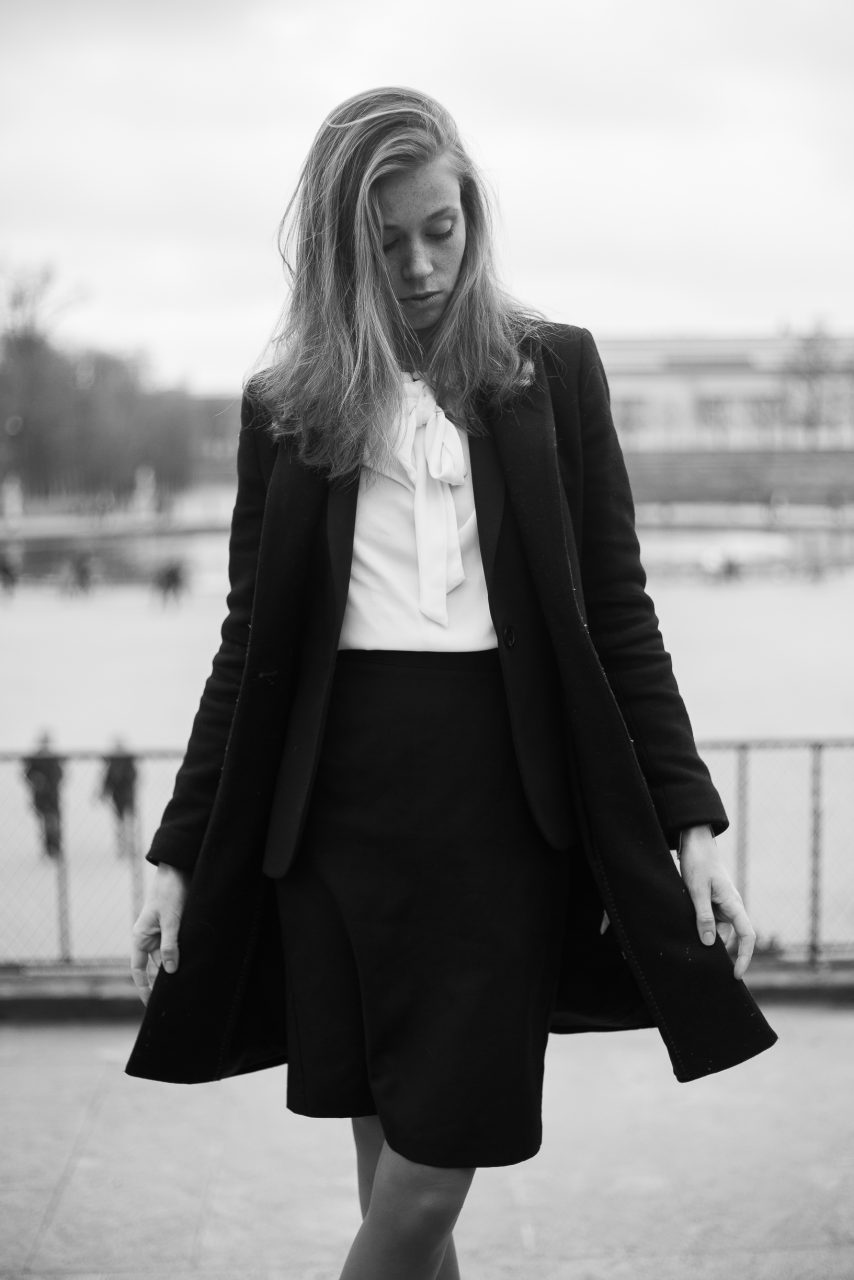 Q1A8548-854x1280 My Parisian girl Portraits black and white paris chụp ảnh paris dutch in paris fashion blogger Fashion Photography french mode Paris portrait photography portrait paris wanderlust photography