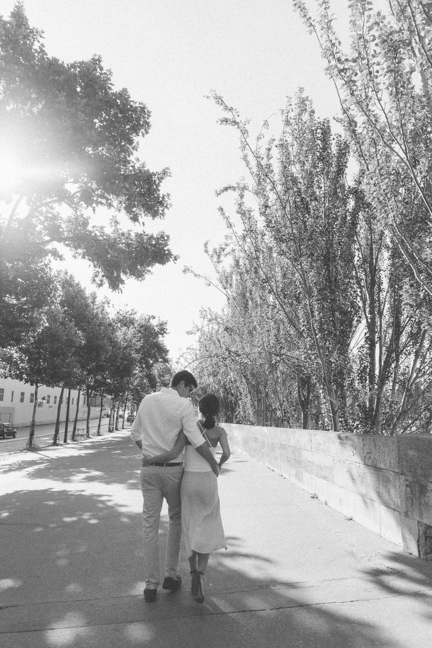 IMG_3439-Edit-2-853x1280 What makes you love Paris? Couples Weddings Weddings & Couples american in paris american photographer paris ảnh đôi paris black and white paris cafe paris chụp ảnh paris coffee paris Couple Photography in Paris elopement photography paris engagement paris engagement photography feature mariage photographe noir et blanc photographie paris noire et blanc Paris portrait photography pre wedding paris quai de seine paris seine paris wanderlust photography Wedding Photographer in Paris