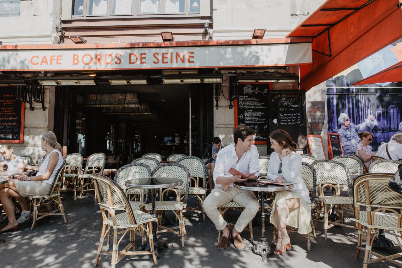 IMG_3664-1280x853 What makes you love Paris? Couples Weddings Weddings & Couples american in paris american photographer paris ảnh đôi paris black and white paris cafe paris chụp ảnh paris coffee paris Couple Photography in Paris elopement photography paris engagement paris engagement photography feature mariage photographe noir et blanc photographie paris noire et blanc Paris portrait photography pre wedding paris quai de seine paris seine paris wanderlust photography Wedding Photographer in Paris
