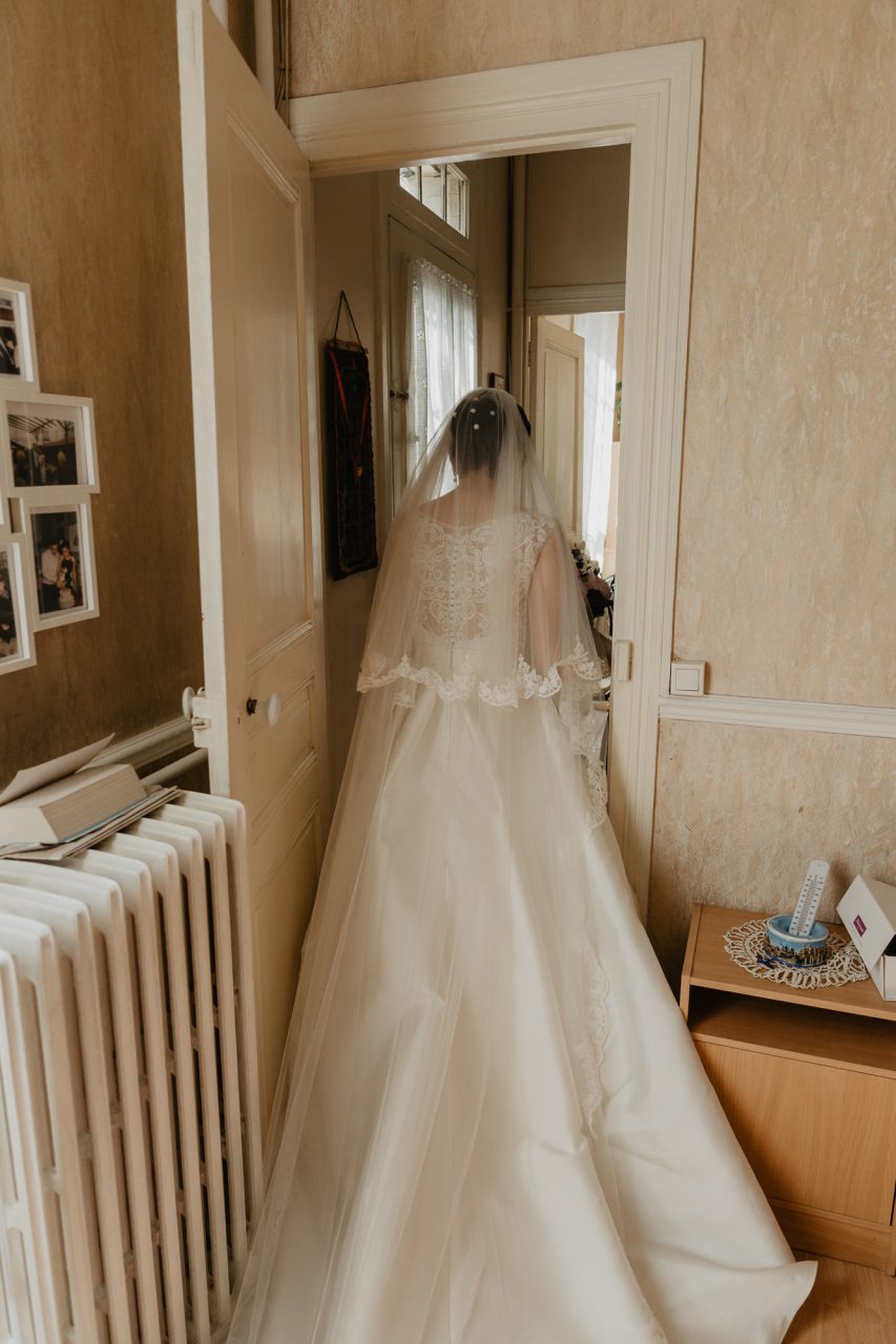Q1A5165-853x1280 Un Mariage Arménien à Paris Weddings & Couples armenian wedding Couple Photography in Paris eiffel tower elopement photography paris Mariage Arménien mariage photographe reportage mariage Wedding Photographer in Paris wedding reportage
