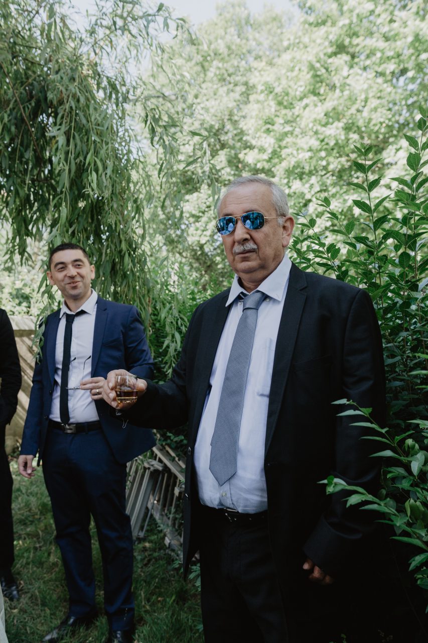 Q1A5202-853x1280 Un Mariage Arménien à Paris Weddings & Couples armenian wedding Couple Photography in Paris eiffel tower elopement photography paris Mariage Arménien mariage photographe reportage mariage Wedding Photographer in Paris wedding reportage