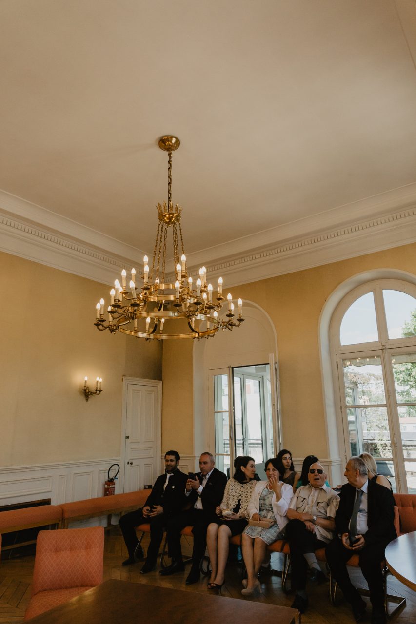 Q1A5295-853x1280 Un Mariage Arménien à Paris Weddings & Couples armenian wedding Couple Photography in Paris eiffel tower elopement photography paris Mariage Arménien mariage photographe reportage mariage Wedding Photographer in Paris wedding reportage