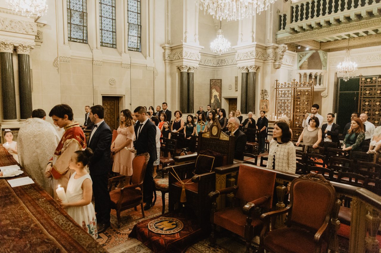 Q1A5571-1280x853 Un Mariage Arménien à Paris Weddings & Couples armenian wedding Couple Photography in Paris eiffel tower elopement photography paris Mariage Arménien mariage photographe reportage mariage Wedding Photographer in Paris wedding reportage