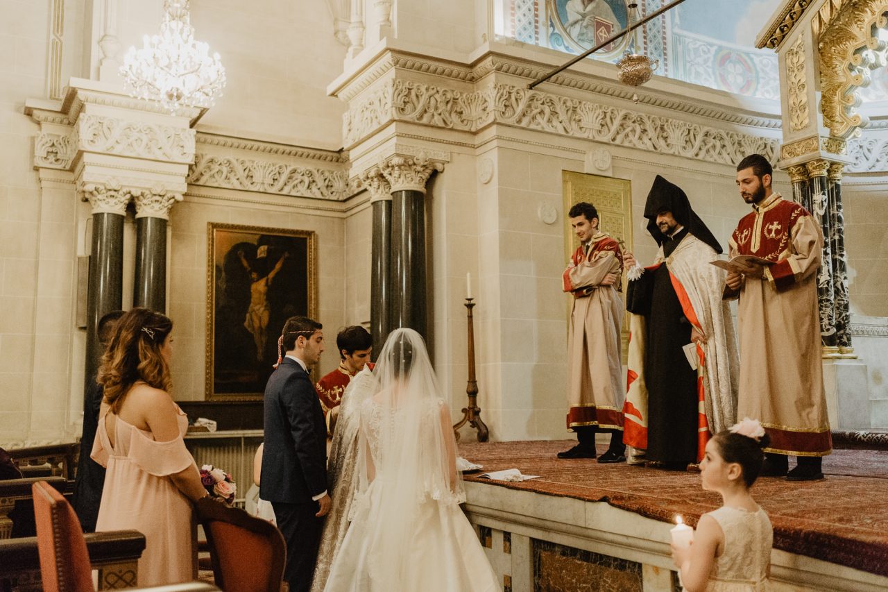 Q1A5579-1280x853 Un Mariage Arménien à Paris Weddings & Couples armenian wedding Couple Photography in Paris eiffel tower elopement photography paris Mariage Arménien mariage photographe reportage mariage Wedding Photographer in Paris wedding reportage