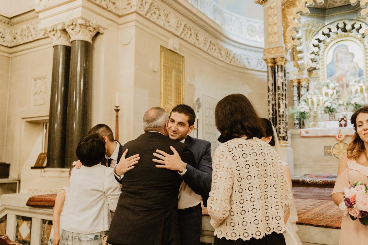 Q1A5653-1280x853 Un Mariage Arménien à Paris Weddings & Couples armenian wedding Couple Photography in Paris eiffel tower elopement photography paris Mariage Arménien mariage photographe reportage mariage Wedding Photographer in Paris wedding reportage