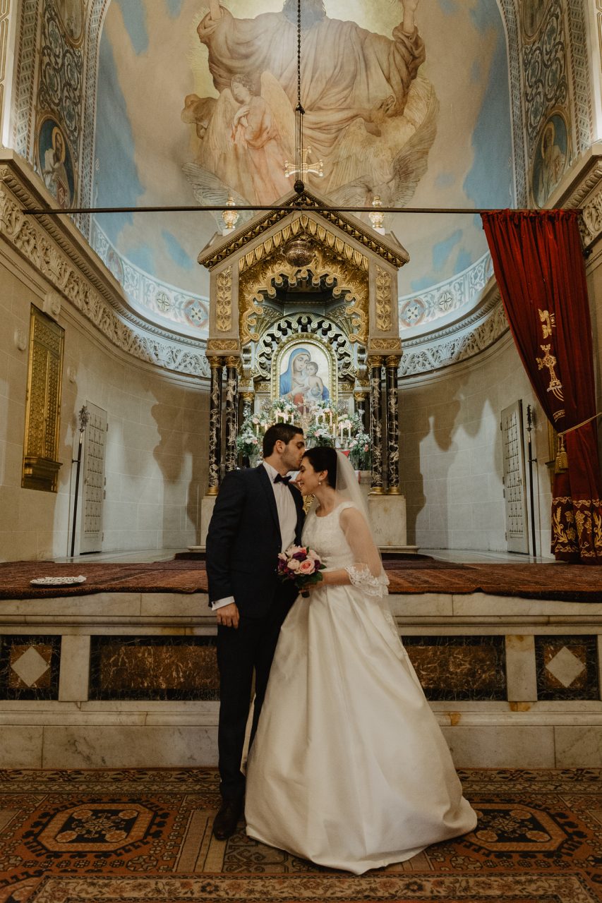 Q1A5674-853x1280 Un Mariage Arménien à Paris Weddings & Couples armenian wedding Couple Photography in Paris eiffel tower elopement photography paris Mariage Arménien mariage photographe reportage mariage Wedding Photographer in Paris wedding reportage