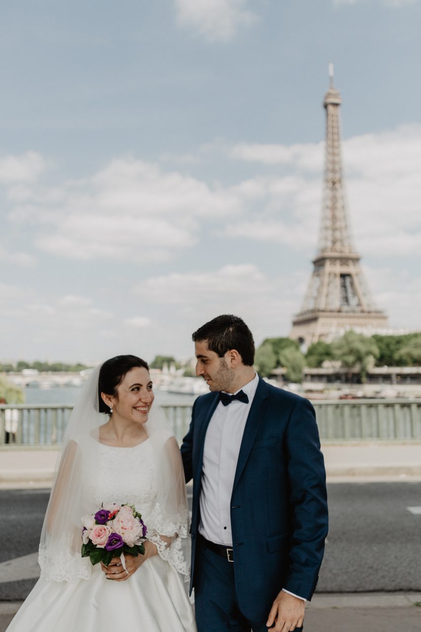 Q1A5799-853x1280 Un Mariage Arménien à Paris Weddings & Couples armenian wedding Couple Photography in Paris eiffel tower elopement photography paris Mariage Arménien mariage photographe reportage mariage Wedding Photographer in Paris wedding reportage