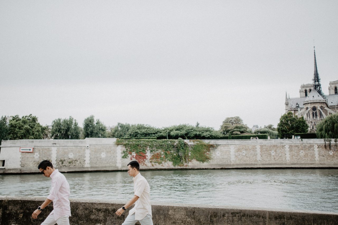 3Q1A9871-1280x853 Away We Wow in Paris Blog Weddings & Couples adrian and son ảnh cưới paris ảnh đôi paris away we wow paris chụp ảnh cưới châu âu chụp ảnh paris Couple Photography in Paris eiffel tower elopement photography paris engagement photography feature gay couple photography pre wedding paris same sex couple paris same sex couple photography vietnamese photographer paris wanderlust photography Wedding Photographer in Paris