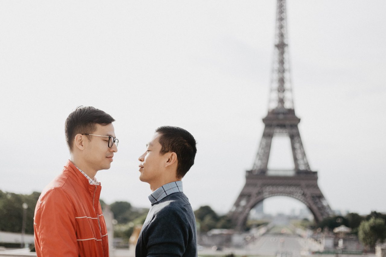 IMG_9675-1280x853 Away We Wow in Paris Blog Weddings & Couples adrian and son ảnh cưới paris ảnh đôi paris away we wow paris chụp ảnh cưới châu âu chụp ảnh paris Couple Photography in Paris eiffel tower elopement photography paris engagement photography feature gay couple photography pre wedding paris same sex couple paris same sex couple photography vietnamese photographer paris wanderlust photography Wedding Photographer in Paris