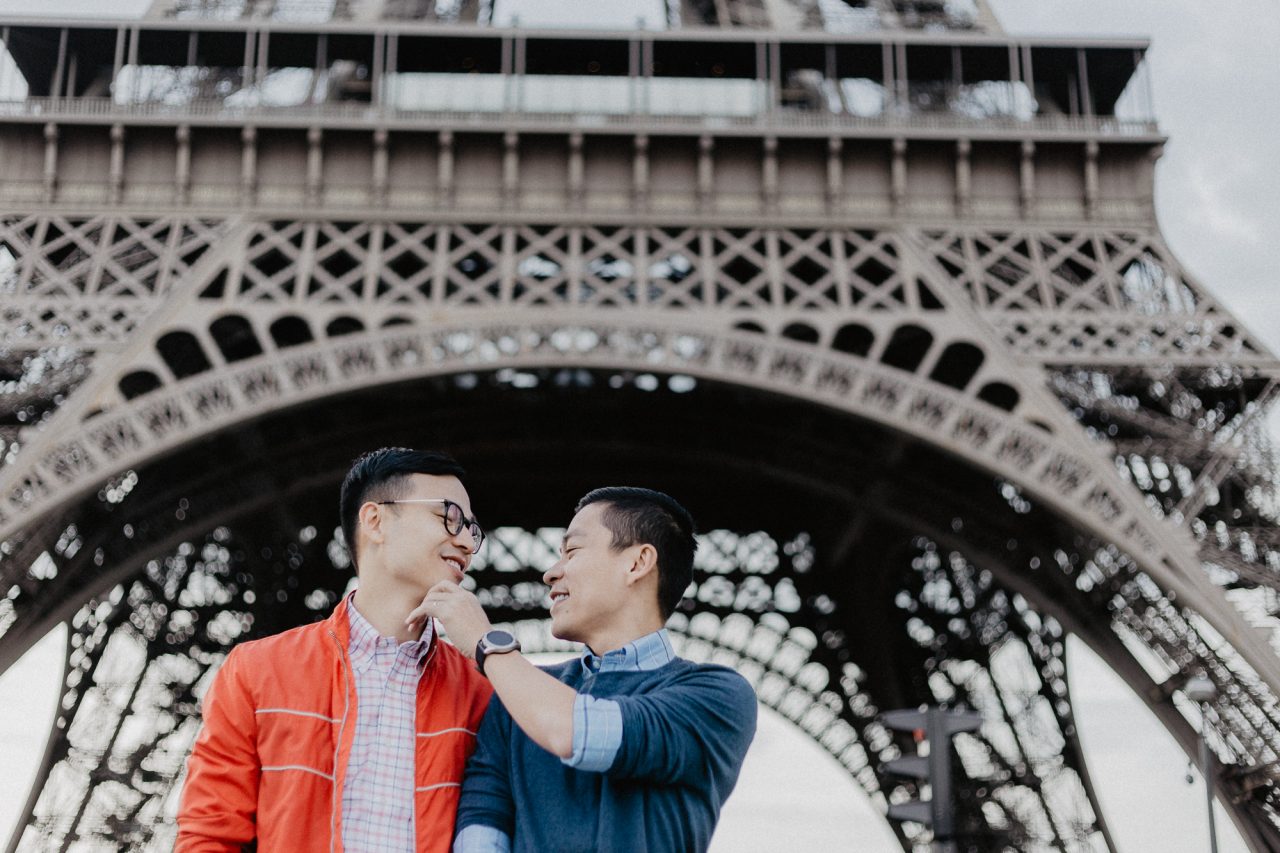IMG_9746-1280x853 Away We Wow in Paris Blog Weddings & Couples adrian and son ảnh cưới paris ảnh đôi paris away we wow paris chụp ảnh cưới châu âu chụp ảnh paris Couple Photography in Paris eiffel tower elopement photography paris engagement photography feature gay couple photography pre wedding paris same sex couple paris same sex couple photography vietnamese photographer paris wanderlust photography Wedding Photographer in Paris