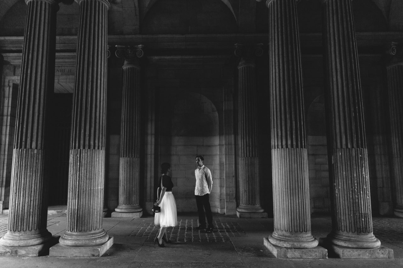 3Q1A2126-1280x853 Paris under the rain Weddings & Couples couple louvre couple paris rain Couple Photography in Paris elopement photography paris engagement photography paris in the rain pont du carrousel pre wedding paris rain paris Wedding Photographer in Paris
