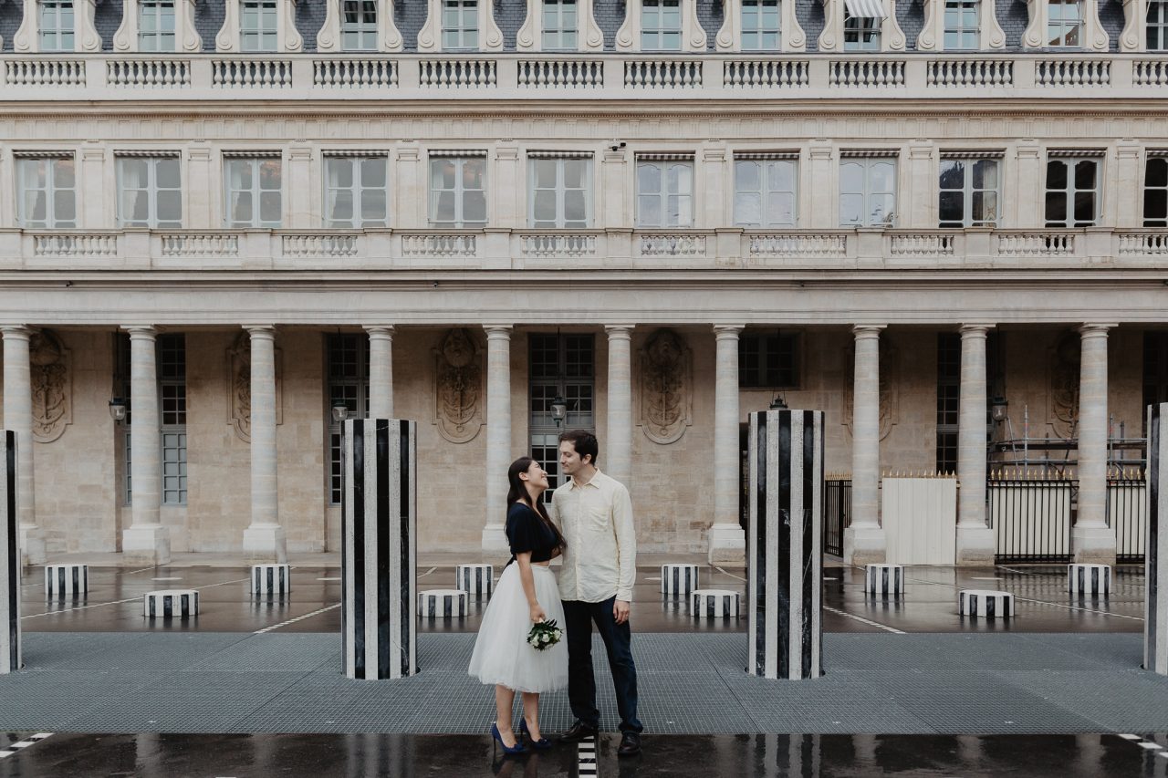 3Q1A2378-1280x853 Paris under the rain Weddings & Couples couple louvre couple paris rain Couple Photography in Paris elopement photography paris engagement photography paris in the rain pont du carrousel pre wedding paris rain paris Wedding Photographer in Paris