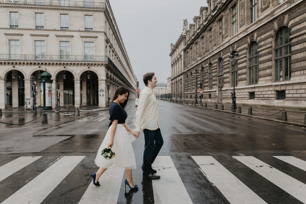 3Q1A2422-1280x853 Paris under the rain Weddings & Couples couple louvre couple paris rain Couple Photography in Paris elopement photography paris engagement photography paris in the rain pont du carrousel pre wedding paris rain paris Wedding Photographer in Paris