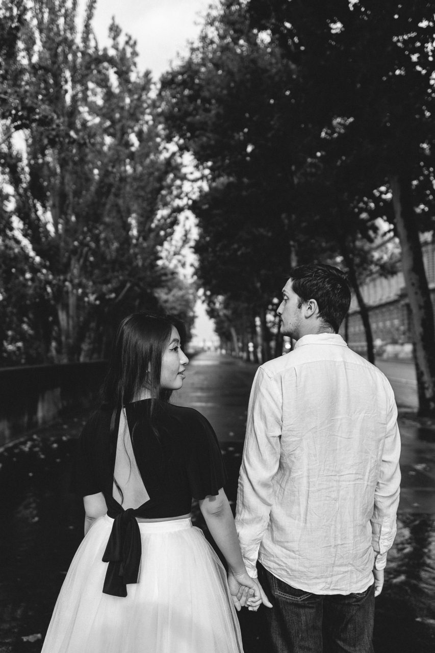 3Q1A2491-2-853x1280 Paris under the rain Weddings & Couples couple louvre couple paris rain Couple Photography in Paris elopement photography paris engagement photography paris in the rain pont du carrousel pre wedding paris rain paris Wedding Photographer in Paris