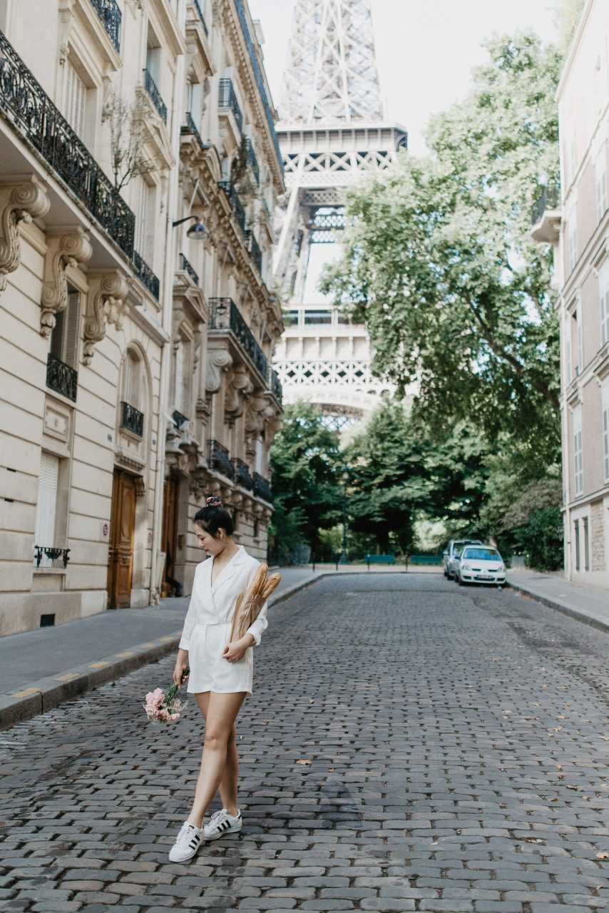 3Q1A8282-854x1280 Things to do in Paris with your best friend Blog Lifestyle ảnh đôi paris bạn thân paris best friend paris chụp ảnh paris chụp ảnh pháp paris Couple Photography in Paris du lich paris eiffel tower lifestyle photographer lifestyle photographer paris người việt tại paris tháp eiffel pháp things to do paris white paris