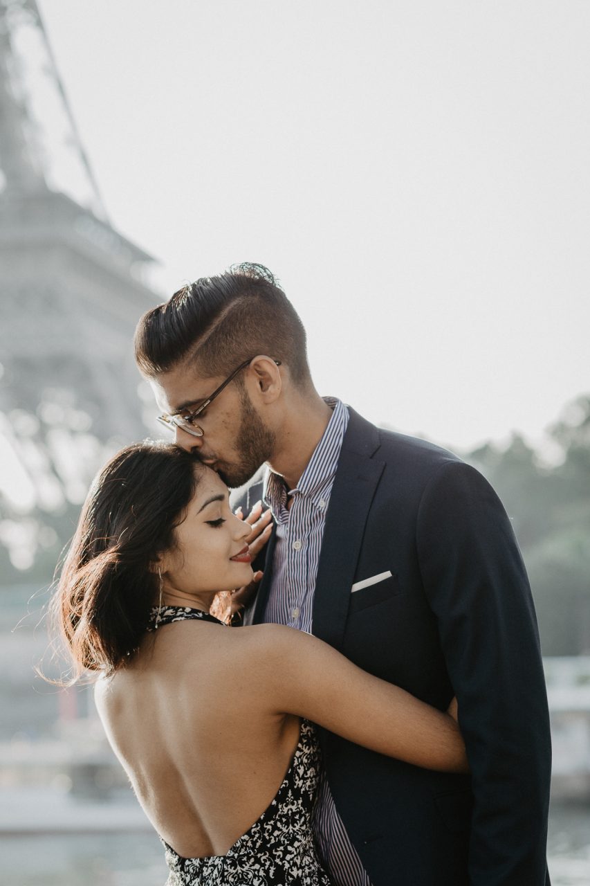 IMG_5409-853x1280 The Perfect Parisian Surprise Proposal Couples Weddings & Couples chụp ảnh paris Couple Photography in Paris eiffel tower elopement photography paris engagement photography feature pre wedding paris surprise proposal surprise proposal paris Wedding Photographer in Paris