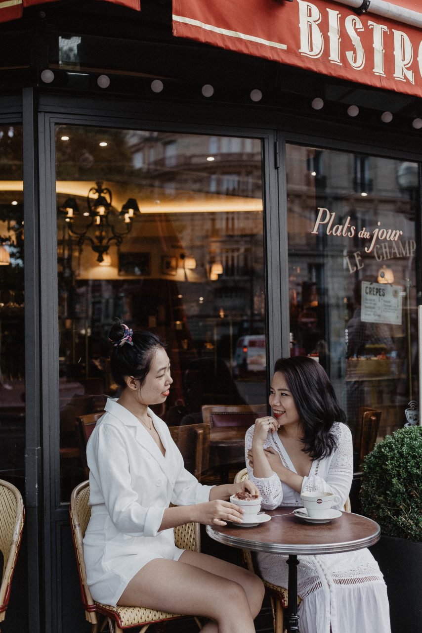 IMG_7858-854x1280 Things to do in Paris with your best friend Blog Lifestyle ảnh đôi paris bạn thân paris best friend paris chụp ảnh paris chụp ảnh pháp paris Couple Photography in Paris du lich paris eiffel tower lifestyle photographer lifestyle photographer paris người việt tại paris tháp eiffel pháp things to do paris white paris
