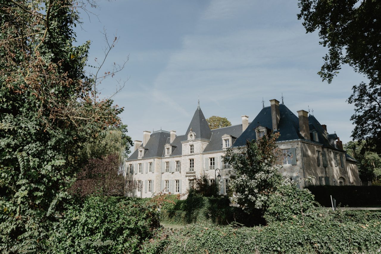 20170923-115845-00065-1280x853 Gorgeous French Wedding at Chateau de Planchevienne Weddings & Couples castle france photographer Chateau de Planchevienne chụp ảnh paris Couple Photography in Paris elopement photography paris engagement photography feature mariage Chateau de Planchevienne mariage photographe Wedding Photographer in Paris