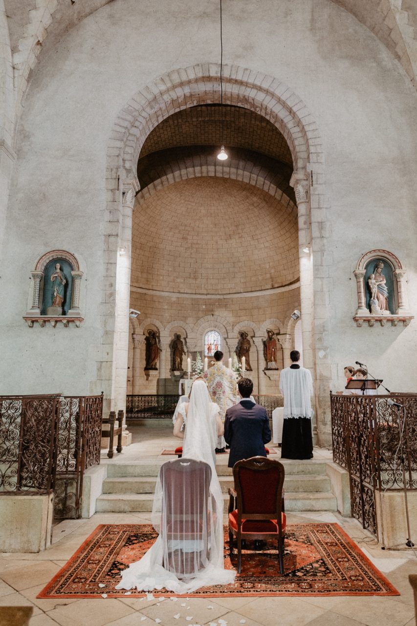 20170923-145556-00164-853x1280 Gorgeous French Wedding at Chateau de Planchevienne Weddings & Couples castle france photographer Chateau de Planchevienne chụp ảnh paris Couple Photography in Paris elopement photography paris engagement photography feature mariage Chateau de Planchevienne mariage photographe Wedding Photographer in Paris