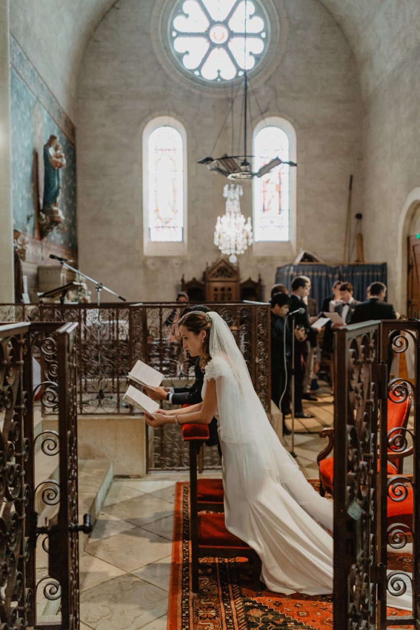 20170923-151849-00185-853x1280 Gorgeous French Wedding at Chateau de Planchevienne Weddings & Couples castle france photographer Chateau de Planchevienne chụp ảnh paris Couple Photography in Paris elopement photography paris engagement photography feature mariage Chateau de Planchevienne mariage photographe Wedding Photographer in Paris
