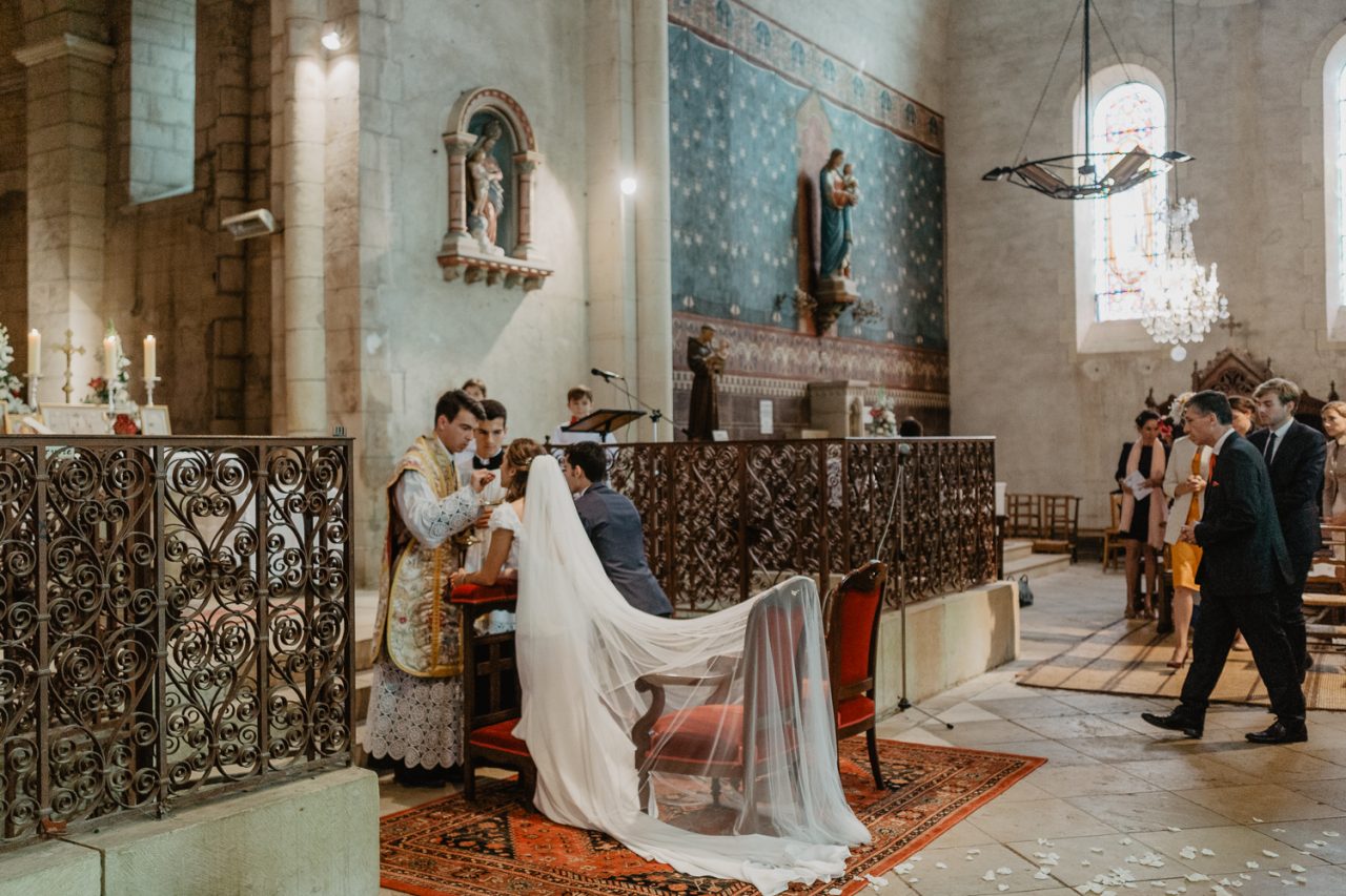 20170923-155227-00222-1280x853 Gorgeous French Wedding at Chateau de Planchevienne Weddings & Couples castle france photographer Chateau de Planchevienne chụp ảnh paris Couple Photography in Paris elopement photography paris engagement photography feature mariage Chateau de Planchevienne mariage photographe Wedding Photographer in Paris