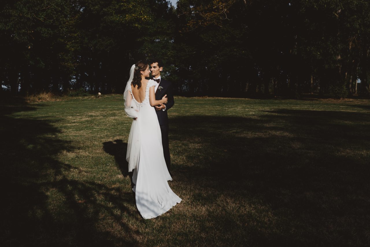20170923-171800-00329-1280x853 Gorgeous French Wedding at Chateau de Planchevienne Weddings & Couples castle france photographer Chateau de Planchevienne chụp ảnh paris Couple Photography in Paris elopement photography paris engagement photography feature mariage Chateau de Planchevienne mariage photographe Wedding Photographer in Paris