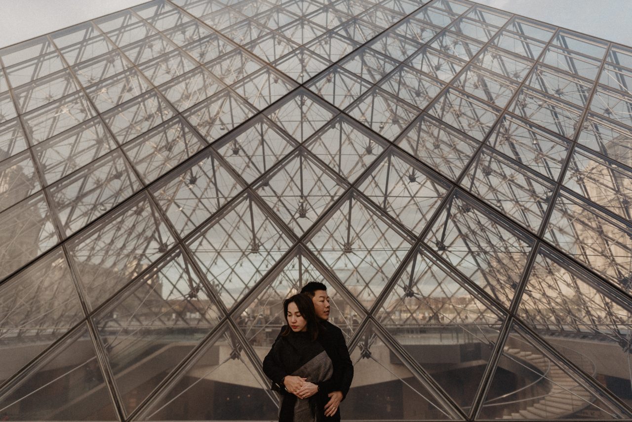 EQ0A0154-1280x854 Paris in winter Weddings & Couples chụp ảnh paris Couple Photography in Paris couple sunrise photo eiffel tower elopement photography paris engagement photography pre wedding paris singapore photographer paris vietnamese photographer paris Wedding Photographer in Paris winter couple photo paris winter paris winter wonderland paris