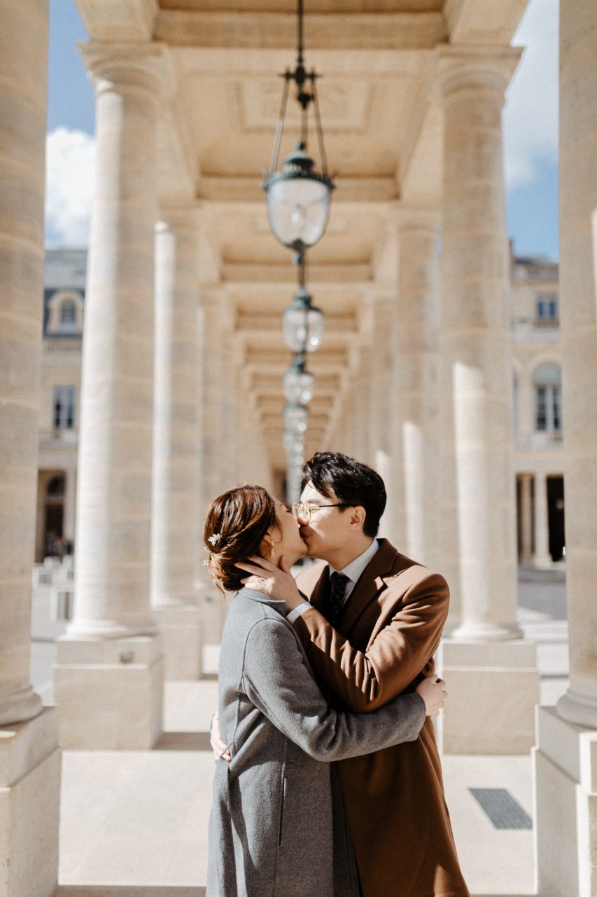 TTGL4951-853x1280 From Paris to Bristol Pre-wedding shoot Blog Weddings Weddings & Couples bristol wedding photo bristol wedding photographer chụp ảnh paris Couple Photography in Paris eiffel tower elopement photography paris engagement photography feature pre wedding paris